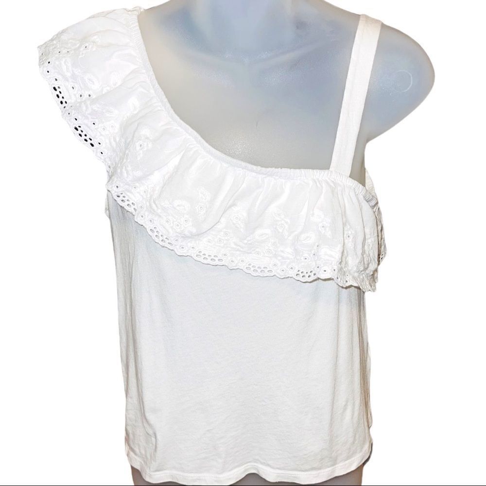 4/$25 - H&M White Summer Top‎